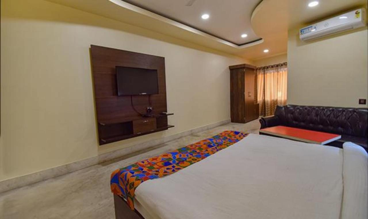Fabhotel Rr Suites Guwahati Luaran gambar