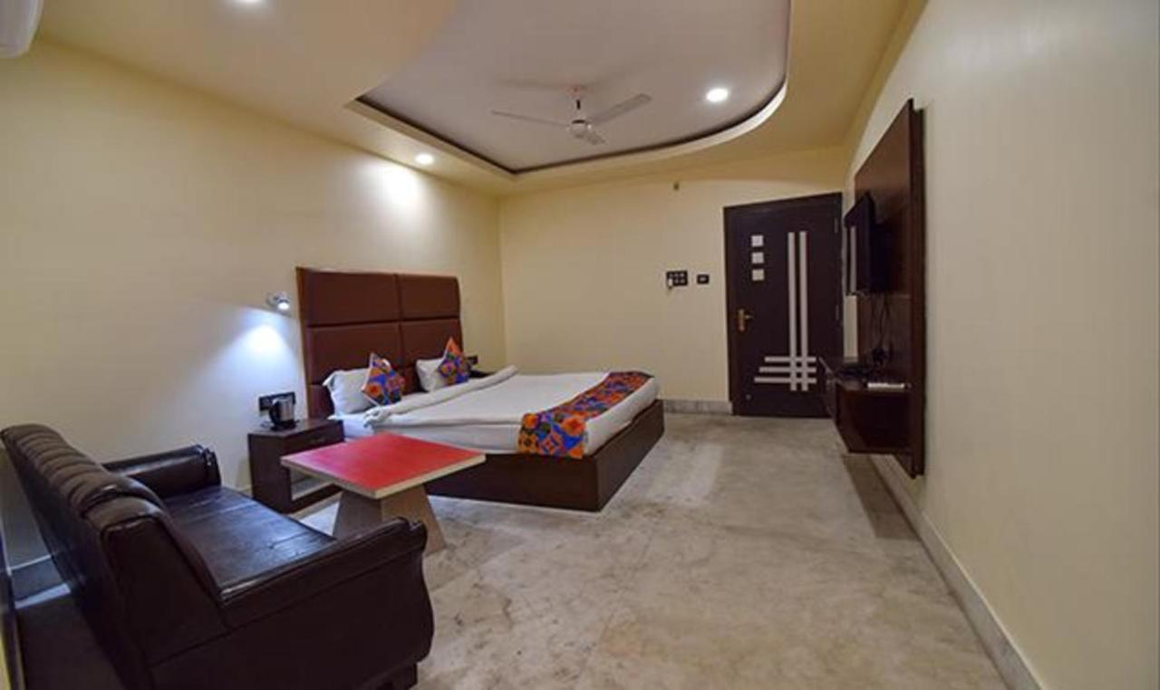 Fabhotel Rr Suites Guwahati Luaran gambar